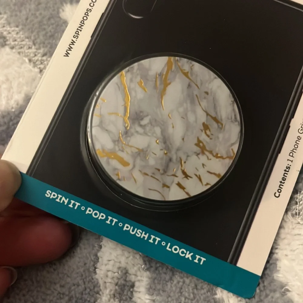 Marble Phone Grip - White and Gold